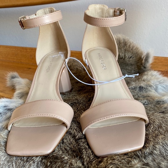 ❤️Cute, On Trend Square Toe Ankle Strap Geometric Block Heeled Dress Sandals - Picture 3 of 11